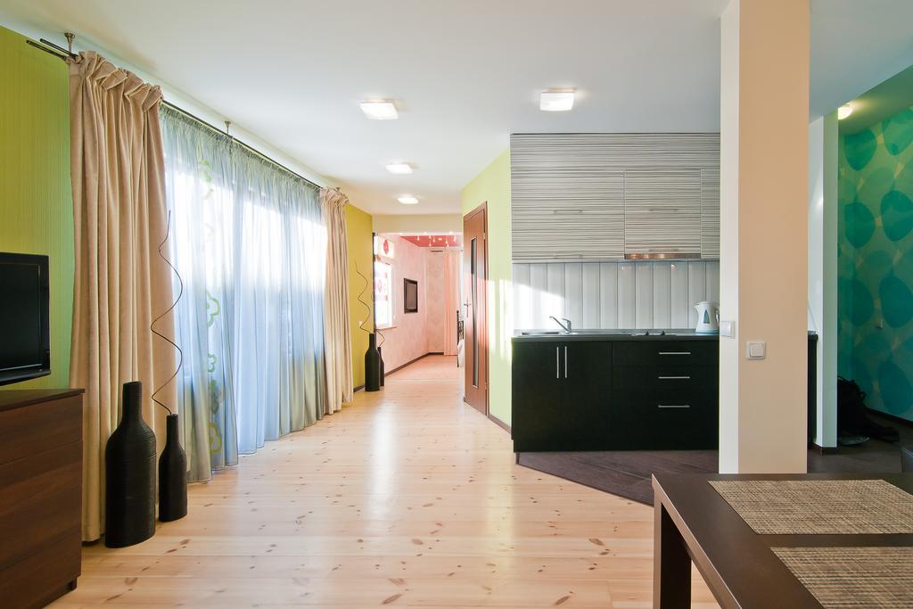 Abariaus Apartamentai Druskininkai Rom bilde